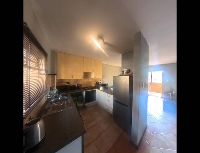 2 BEDROOM APARTMENT FOR SALE IN DIE HOEWES